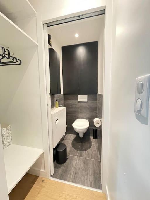 Paris Central 1 Bedroom Apartment With Ac ภายนอก รูปภาพ